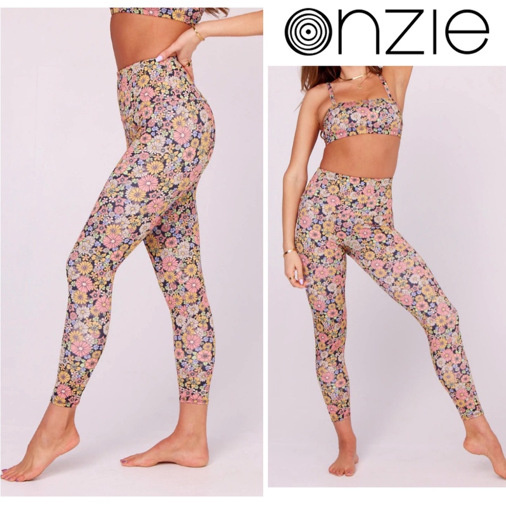 🆕 2/$60 NWT Onzie | High Rise Leggings | Retro Flower 🌸 Size XS